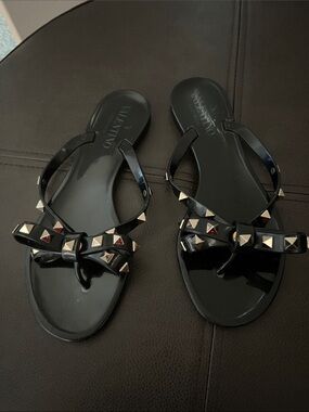 Valentino Black Rockstud Bow Jelly Thong Sandals